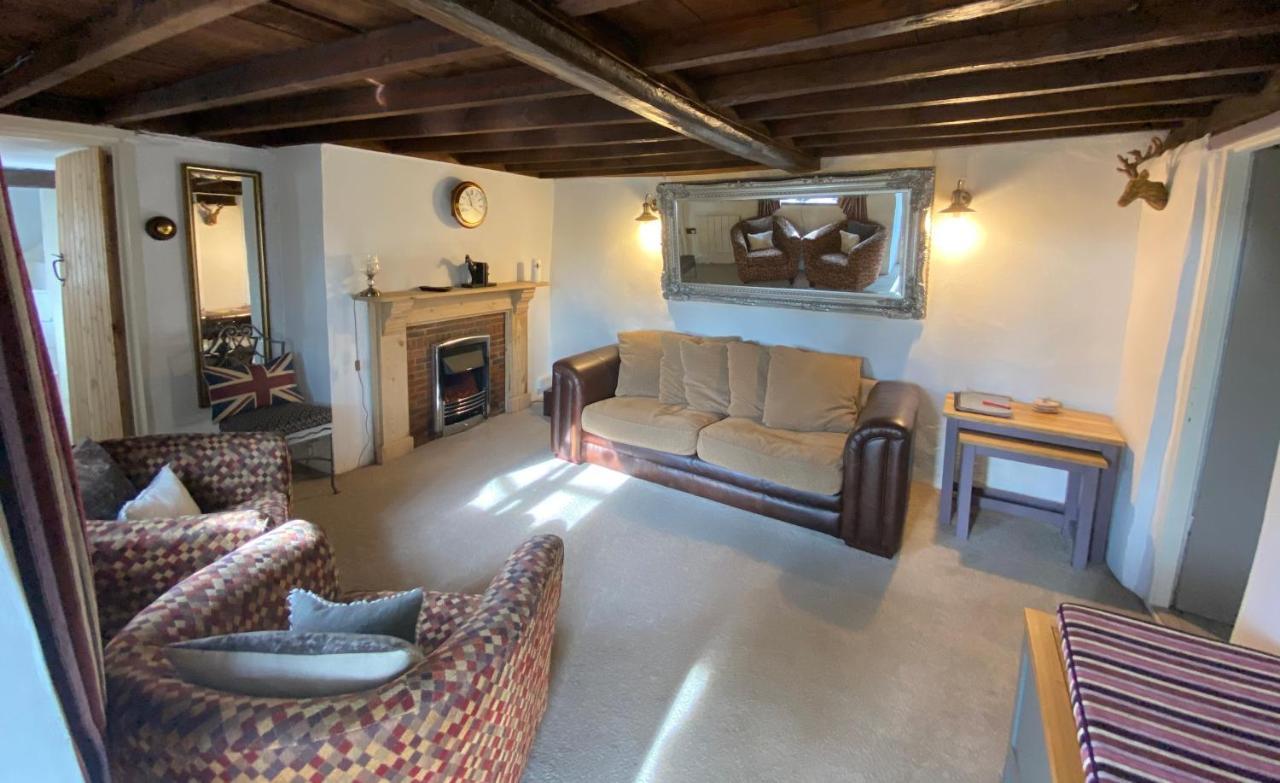 Thatch Cottage, East Boldre Nr Beaulieu And Lymington بروكينهورْسْتْ المظهر الخارجي الصورة