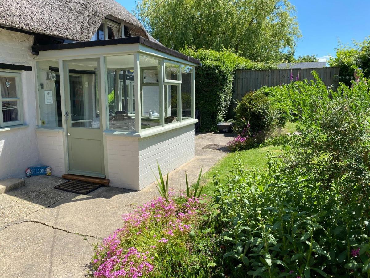 Thatch Cottage, East Boldre Nr Beaulieu And Lymington بروكينهورْسْتْ المظهر الخارجي الصورة
