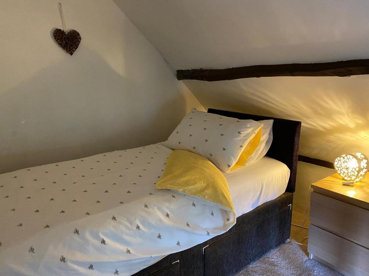 Thatch Cottage, East Boldre Nr Beaulieu And Lymington بروكينهورْسْتْ المظهر الخارجي الصورة